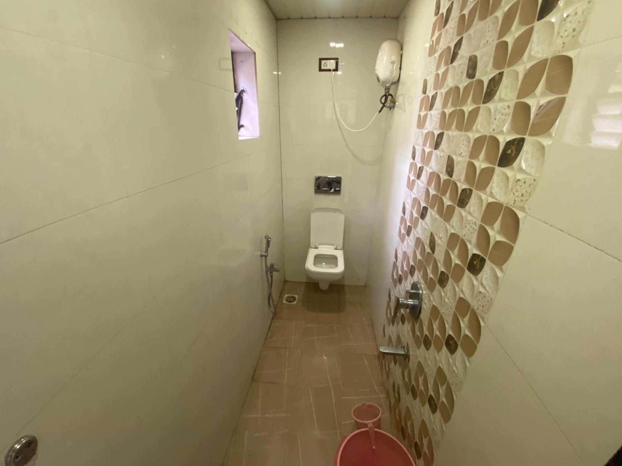 Hotel Apsara- Near J J Hospital Mumbai Dış mekan fotoğraf