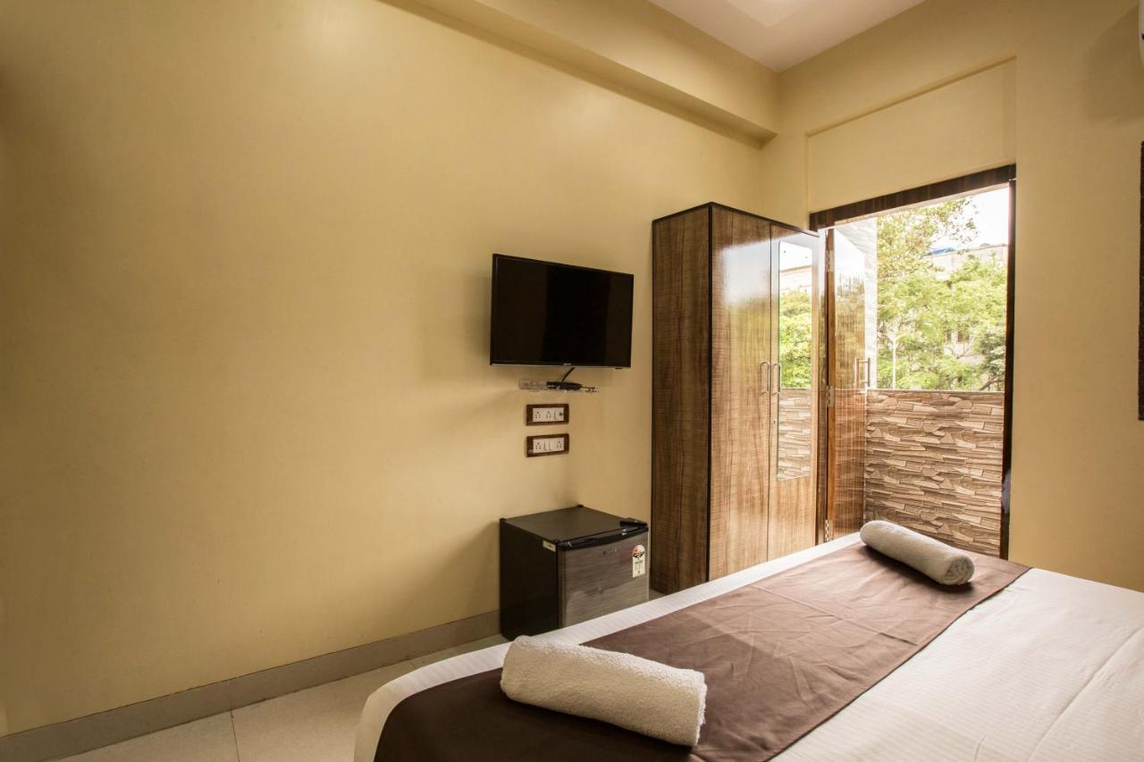 Hotel Apsara- Near J J Hospital Mumbai Dış mekan fotoğraf