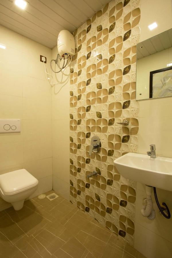 Hotel Apsara- Near J J Hospital Mumbai Dış mekan fotoğraf