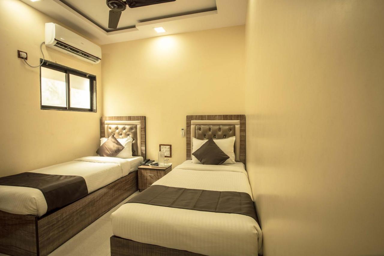 Hotel Apsara- Near J J Hospital Mumbai Dış mekan fotoğraf