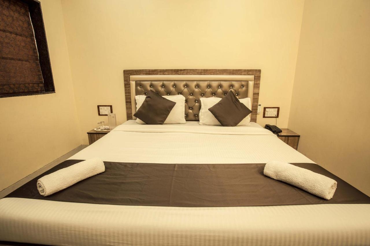 Hotel Apsara- Near J J Hospital Mumbai Dış mekan fotoğraf